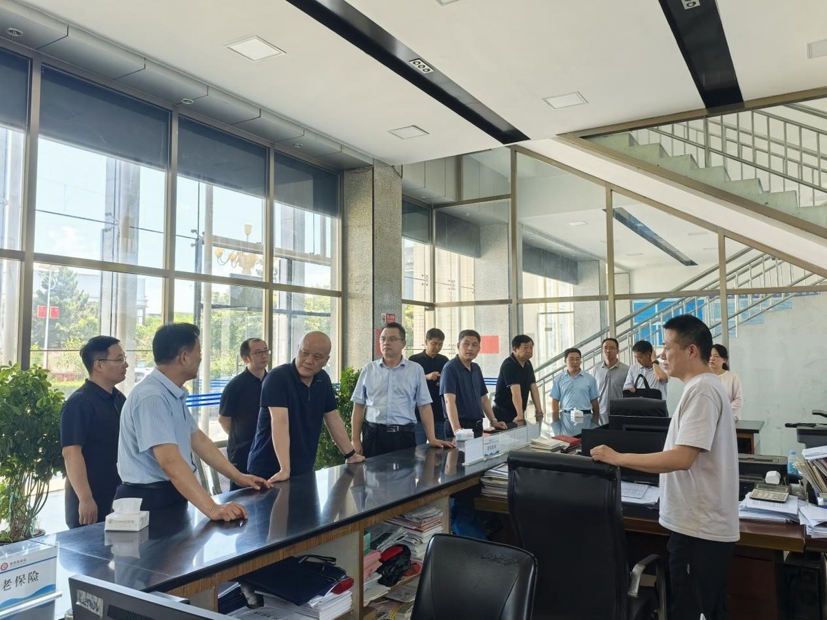 孔剑君到信阳市调研群众身边不正之风和腐败问题集中整治、村集体经济发展等工作 孔剑君到信阳市调研群众身边不正之风和腐败问题集中整治、村集体经济发展等工作